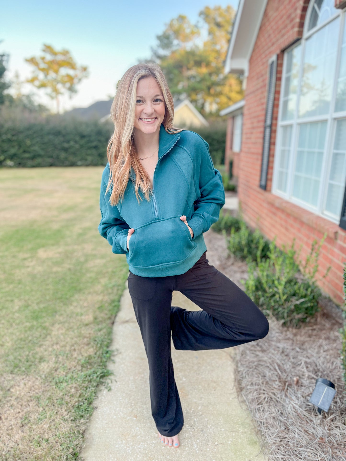 Sporty Luxe Pullover - Teal